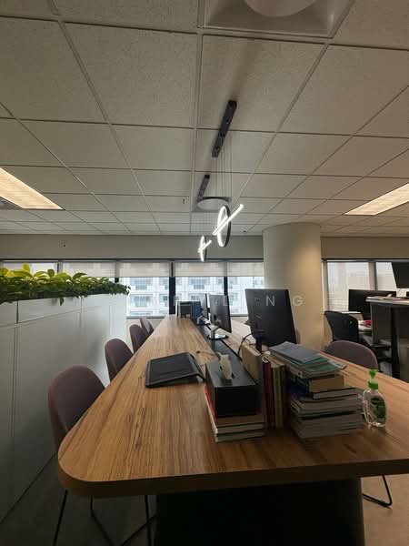 Raffles City Tower, 250 North Bridge Road, 700 sqft, Office For Rent, by Darryl Ng, 500173552 - Interior - CommercialGuru.com.sg
