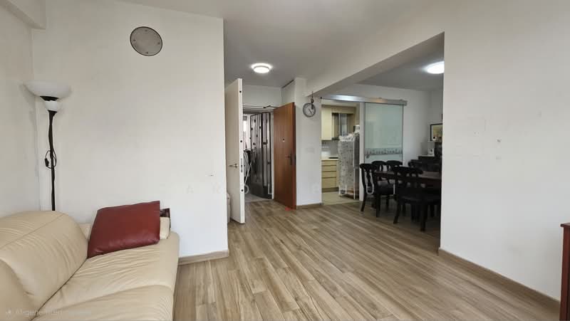 439A Bukit Batok West Avenue 8, 439A Bukit Batok West Avenue 8, 3 Bedrooms, 1,001 sqft, HDB Flat For Sale, by Carol Phui, 500173560 - PropertyGuru.com.sg