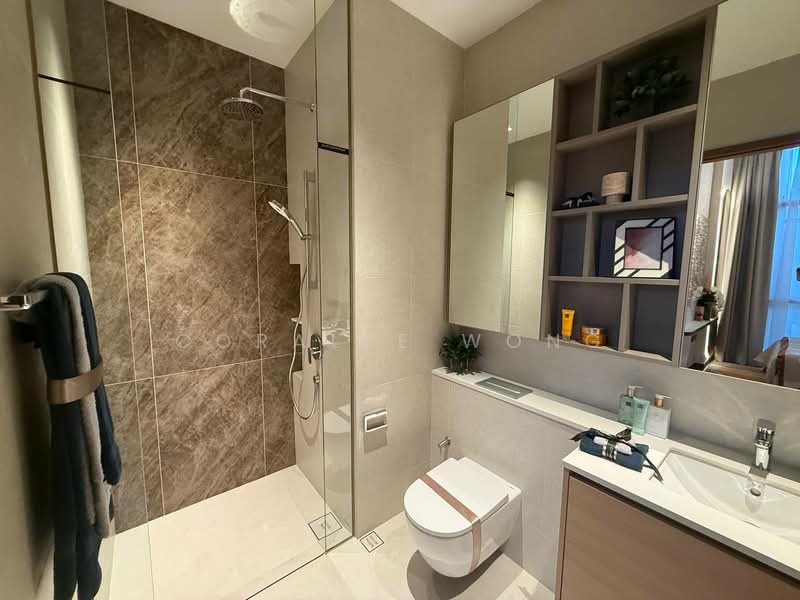 Cheap starting from $23xx psf, 3 Bed 2 Bath, beauty world MRT, pei hwa, Clementi Park / Upper Bukit Timah, 3 Bedrooms, 872 sqft, Apartment For Sale, by Coralle Wong, 500173567 - Bathroom - PropertyGuru.com.sg