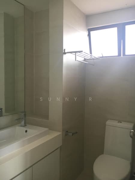 Parkway View, 39 Marine Parade Road, 4 Bedrooms, 1,775 sqft, Condominium For Rent, by Sunny R, 500173568 - Bathroom - PropertyGuru.com.sg