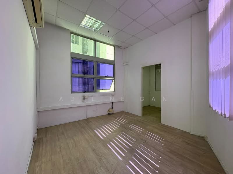 Advance Building, 19 Burn Road, 250 sqft, Light Industrial (B1) For Rent, by Adeline Gan, 500173575 - B UNIT 300SF - CommercialGuru.com.sg