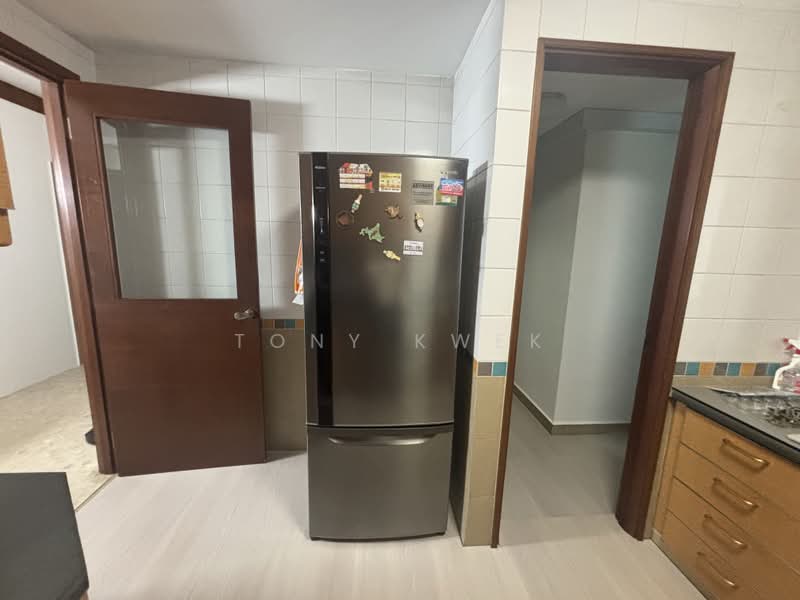 Woodsvale, 7 Woodlands Drive 72, Room Rental, 120 sqft, Condominium For Rent, by Tony Kwek, 500173590 - Kitchen - PropertyGuru.com.sg