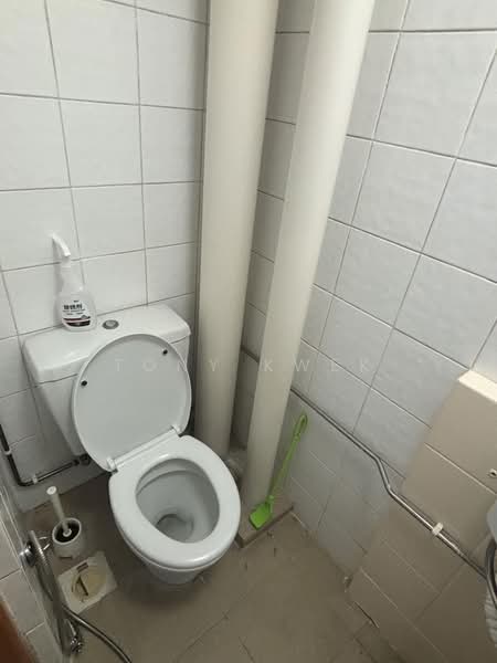 Woodsvale, 7 Woodlands Drive 72, Room Rental, 120 sqft, Condominium For Rent, by Tony Kwek, 500173590 - Bathroom - PropertyGuru.com.sg