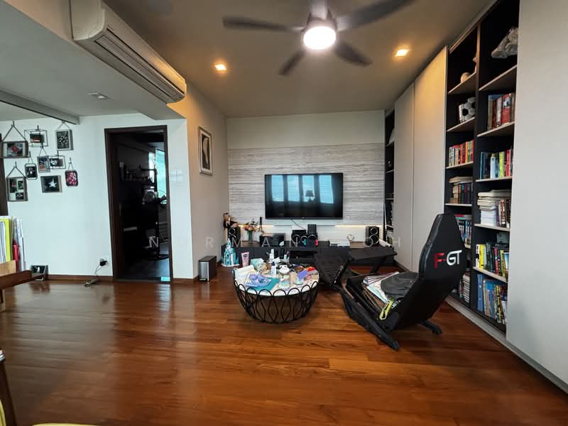 The Madeira, 50 Bukit Batok Street 31, 4 Bedrooms, 2,400 sqft, Condominium For Sale, by Norman Koh, 500173601 - Living Room - PropertyGuru.com.sg