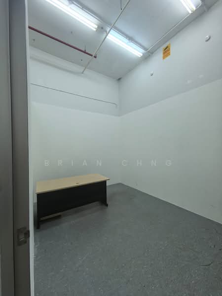 Unity Centre, 51 Bukit Batok Crescent, 1,561 sqft, Light Industrial (B1) For Sale, by Brian Chng, 500173607 - Interior - CommercialGuru.com.sg