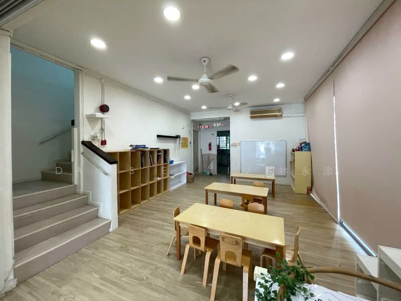73 Lengkong Dua, lengkong dua, 5 Bedrooms, 4,385 sqft, Semi-Detached House For Sale, by Danis ET Lim 林永添, 500173609 - Interior - PropertyGuru.com.sg