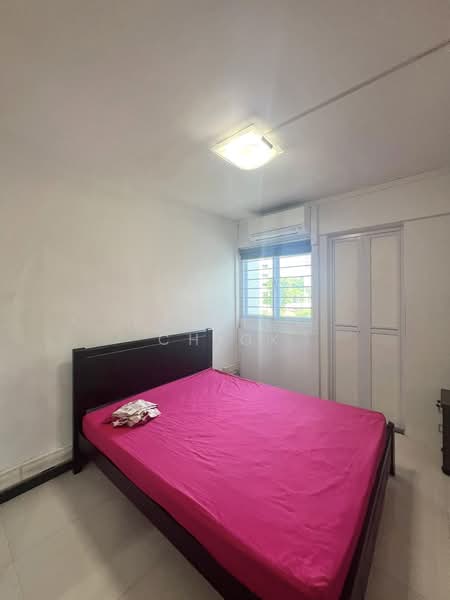 502 Ang Mo Kio Avenue 5, 502 Ang Mo Kio Avenue 5, 2 Bedrooms, 731 sqft, HDB Flat For Sale, by Patrick Chiok, 500173610 - Bedroom - PropertyGuru.com.sg