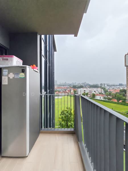 The Garden Residences, 9 Serangoon North View, 3 Bedrooms, 797 sqft, Condominium For Sale, by Dominic Lim, 500173611 - Balcony - PropertyGuru.com.sg