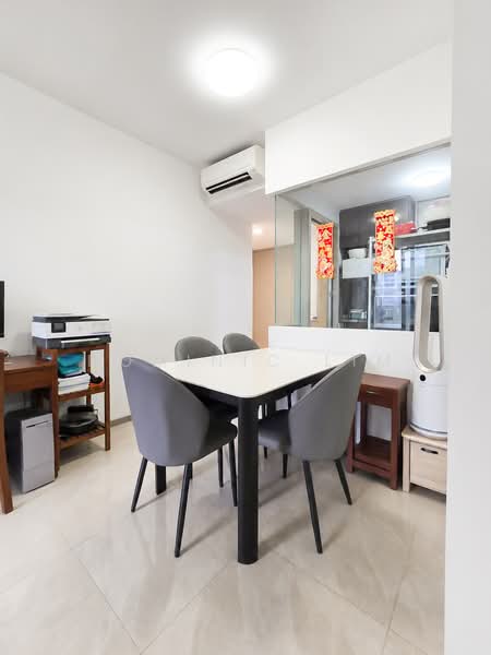 The Garden Residences, 9 Serangoon North View, 3 Bedrooms, 797 sqft, Condominium For Sale, by Dominic Lim, 500173611 - Dining Room - PropertyGuru.com.sg