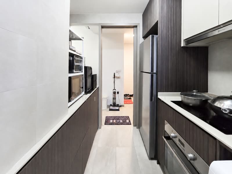 The Garden Residences, 9 Serangoon North View, 3 Bedrooms, 797 sqft, Condominium For Sale, by Dominic Lim, 500173611 - Kitchen - PropertyGuru.com.sg
