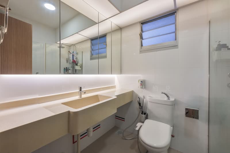 439C Bukit Batok West Avenue 8, 439C Bukit Batok West Avenue 8, 3 Bedrooms, 1,216 sqft, HDB Flat For Sale, by jeff Lim 林柏兑, 500173613 - Bathroom - PropertyGuru.com.sg