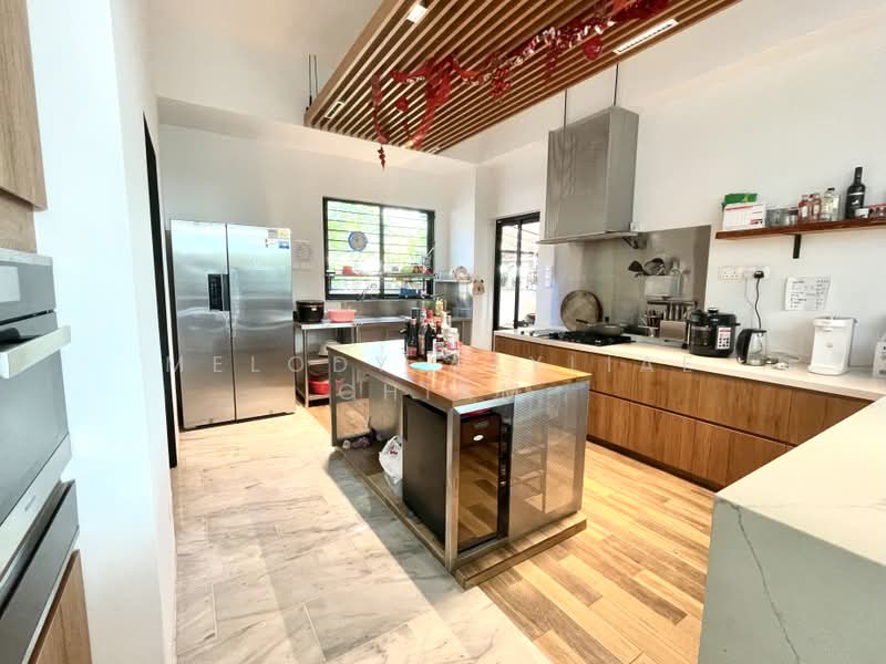 Braddell Heights Estate, Matlock Rise, 7 Bedrooms, 4,500 sqft, Semi-Detached House For Rent, by Melody Azyliae Chiam, 500173616 - Kitchen - PropertyGuru.com.sg