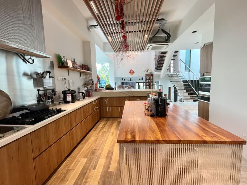 Braddell Heights Estate, Matlock Rise, 7 Bedrooms, 4,500 sqft, Semi-Detached House For Rent, by Melody Azyliae Chiam, 500173616 - Kitchen - PropertyGuru.com.sg