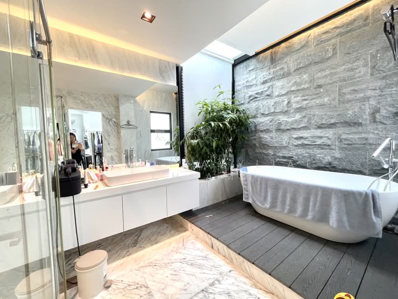 Braddell Heights Estate, Matlock Rise, 7 Bedrooms, 4,500 sqft, Semi-Detached House For Rent, by Melody Azyliae Chiam, 500173616 - PropertyGuru.com.sg