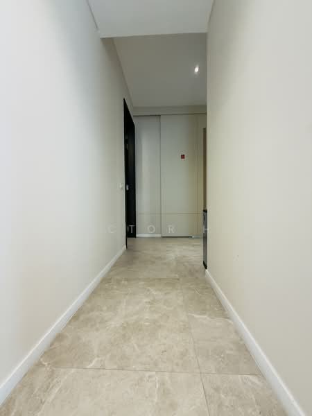 Artra, 10 Alexandra View, 3 Bedrooms, 1,227 sqft, Condominium For Sale, by Victor Ho, 500173618 - Corridor - PropertyGuru.com.sg