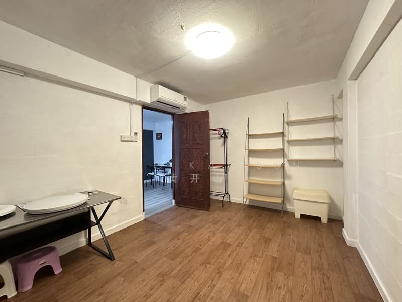 94 Lorong 4 Toa Payoh, 94 Lorong 4 Toa Payoh, 2 Bedrooms, 645 sqft, HDB Flat For Rent, by Wong Kai Sun  黄开山, 500173631 - Interior - PropertyGuru.com.sg