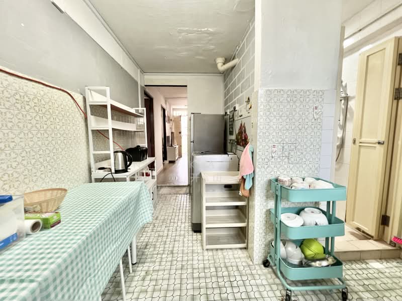 94 Lorong 4 Toa Payoh, 94 Lorong 4 Toa Payoh, 2 Bedrooms, 645 sqft, HDB Flat For Rent, by Wong Kai Sun  黄开山, 500173631 - Kitchen - PropertyGuru.com.sg