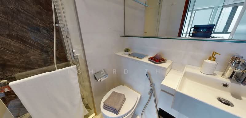 Altez, 16 Enggor Street, 2 Bedrooms, 1,173 sqft, Condominium For Rent, by Richard Then, 500173639 - Bathroom - PropertyGuru.com.sg