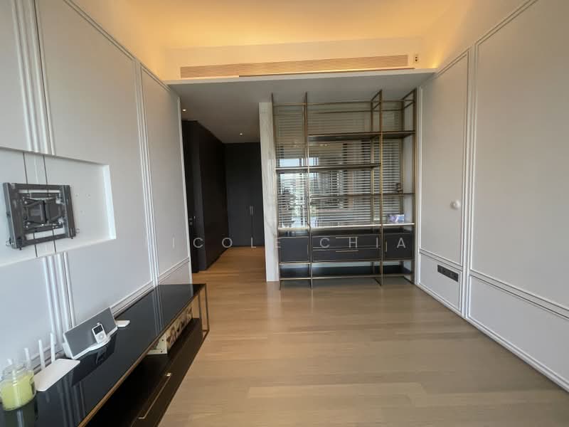 Leedon Residence, 8 Leedon Heights, 4 Bedrooms, 3,767 sqft, Condominium For Rent, by Nicole Chia, 500173649 - Living Room - PropertyGuru.com.sg