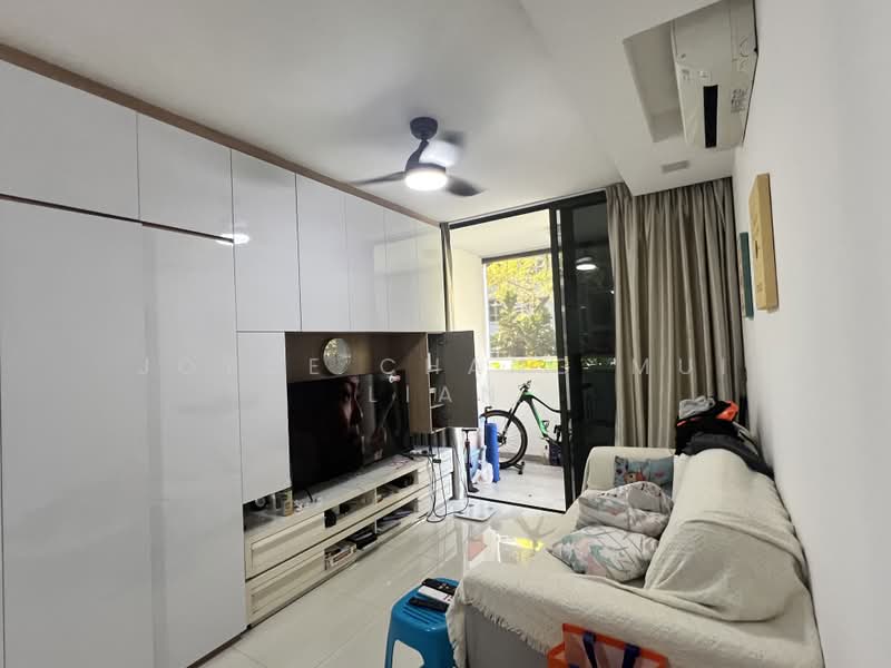 The Wisteria, 590 Yishun Ring Road, 3 Bedrooms, 958 sqft, Condominium For Rent, by Joyce Chang Mui Lian, 500173650 - Living Room - PropertyGuru.com.sg