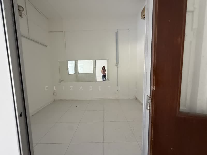 F&B⭐Cafes⭐Desserts⭐High Footfall⭐Wide Frontage⭐Visibility⭐Residential Area⭐Mins to Lavender MRT, , 450 sqft, Food & Beverage For Rent, by Elizabeth Lim, 500173651 - Interior - CommercialGuru.com.sg