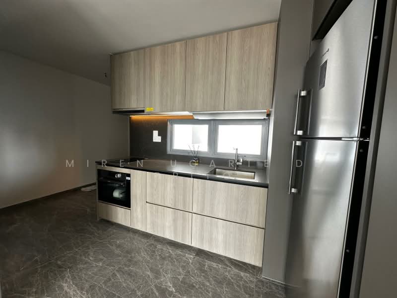 One Holland Village Residences, 5 Holland Village Way, 2 Bedrooms, 829 sqft, Condominium For Rent, by Miren Ugarte de Brito, 500173671 - Kitchen - PropertyGuru.com.sg