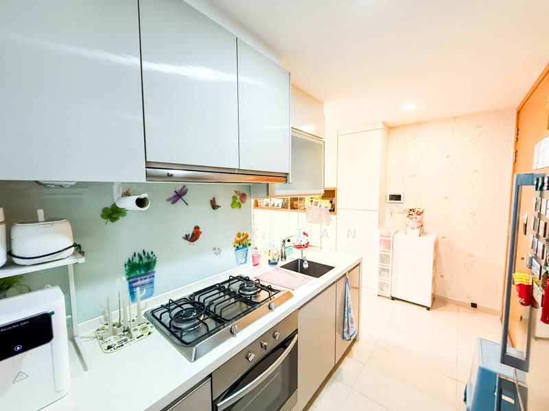 Prive, 37 Punggol Field, 2 Bedrooms, 775 sqft, Executive Condominium For Rent, by Nick Tan, 500173680 - Kitchen - PropertyGuru.com.sg