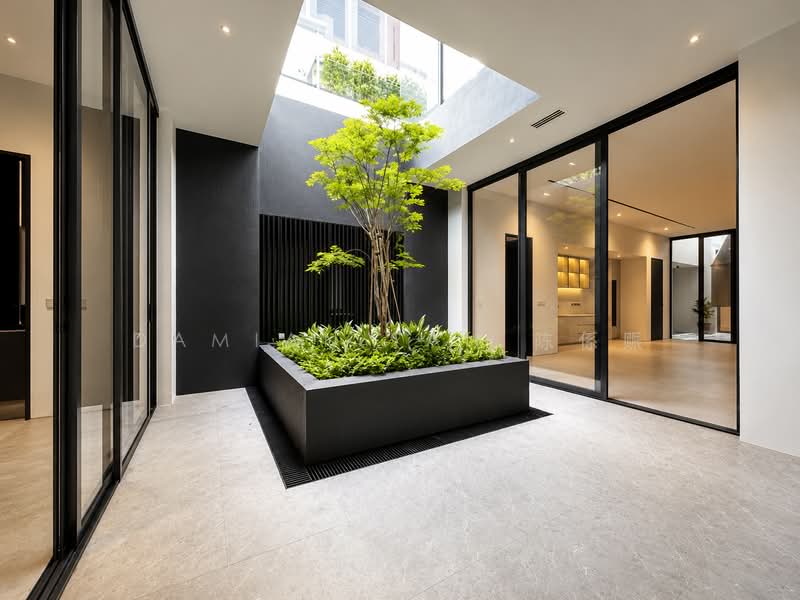 ⭐️JUST TOP BRAND NEW 2.5-STY DETACHED | 1KM OF HENRY PARK PRIMARY SCHOOL | NEAR DOVER MRT & MARKET⭐️, Jalan Kebaya Holland Grove Mount Sinai Moonbeam Henry Park Jelita Istimewa Tenang Tan Boon Chong Pelangi Harum Sampurna Greenleaf Ming Teck Sixth Avenue Namly Lim Tai See Ampang Lotus Lasia Lemon Lily Redwood Maple Fir Cypress Cherry Oak Coronation, 7 Bedrooms, 10,300 sqft, Detached House For Sale, by Damian Tan 陈係赈, 500173689 - Courtyard - PropertyGuru.com.sg