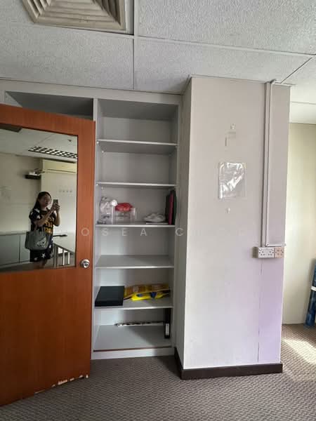 Fook Hai Building, 150 South Bridge Road, 1,593 sqft, Office For Rent, by Hosea Choo, 500173699 - Interior - CommercialGuru.com.sg