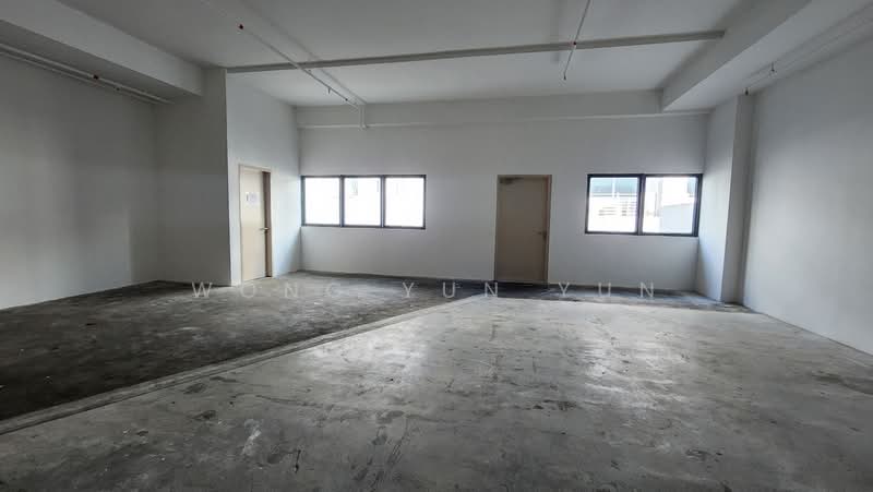 Jalan Kilang Barat, , 1,300 sqft, Light Industrial (B1) For Rent, by Wong Yun Yun, 500173707 - CommercialGuru.com.sg