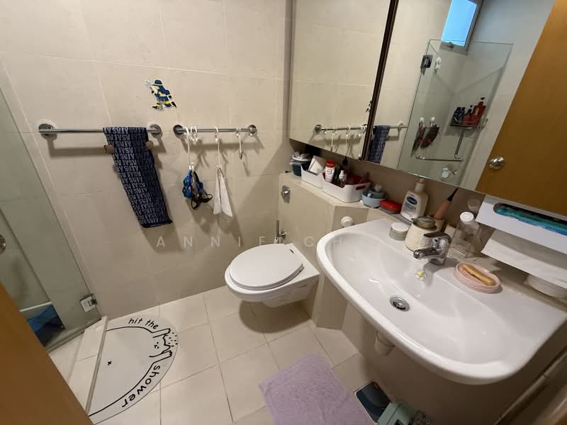 Starville, 60 Lengkong Tiga, 3 Bedrooms, 1,216 sqft, Condominium For Rent, by Annie Chen, 500173708 - Bathroom - PropertyGuru.com.sg