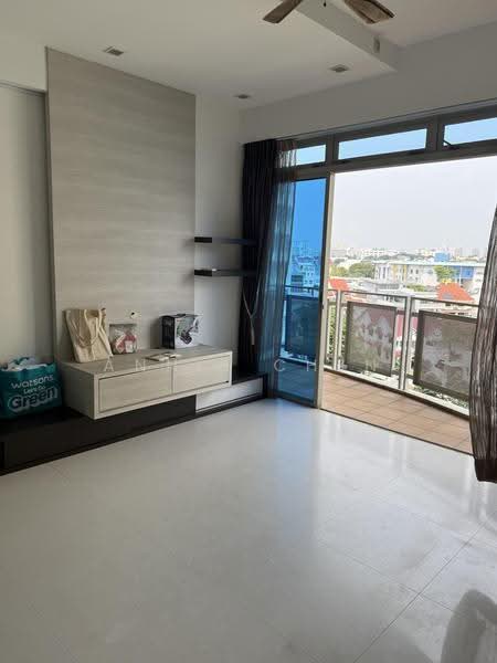 Starville, 60 Lengkong Tiga, Eunos / Geylang / Paya Lebar, 3 Bedrooms, 1,216 sqft, Condominium For Rent, by Annie Chen, 500173708 - Living Room - PropertyGuru.com.sg