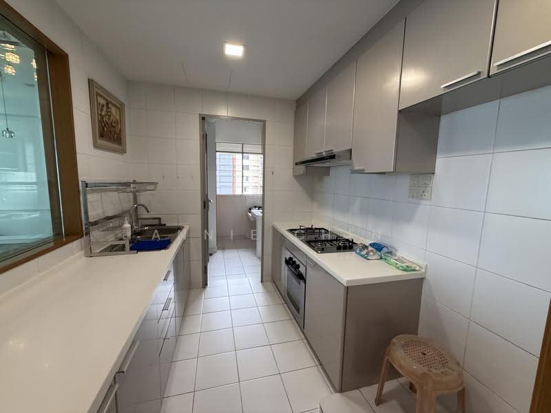 Starville, 60 Lengkong Tiga, Eunos / Geylang / Paya Lebar, 3 Bedrooms, 1,216 sqft, Condominium For Rent, by Annie Chen, 500173708 - Kitchen - PropertyGuru.com.sg