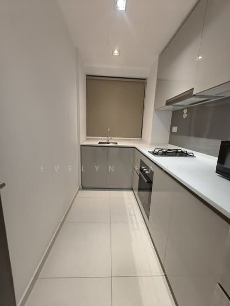 Lake Grande, 6 Jurong Lake Link, 2 Bedrooms, 775 sqft, Condominium For Sale, by Evelyn Fang, 500173712 - Enclosed Kitchen - PropertyGuru.com.sg