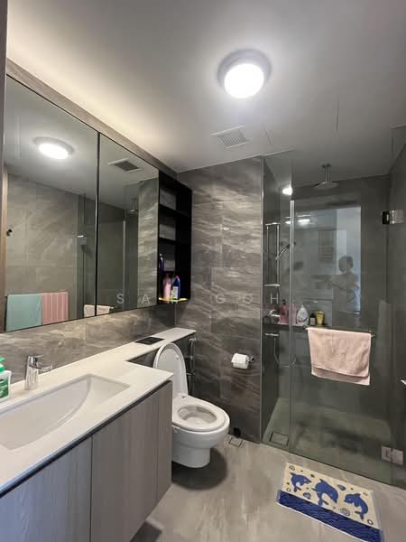 Whistler Grand, 109 West Coast Vale, 1 Bedroom, 441 sqft, Condominium For Rent, by Sam Goh, 500173723 - Bathroom - PropertyGuru.com.sg