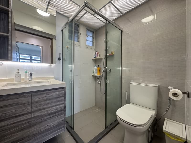 622A Tampines Avenue 12, 622A Tampines Avenue 12, 3 Bedrooms, 1,216 sqft, HDB Flat For Sale, by Jonathan Tay, 500173724 - Bathroom - PropertyGuru.com.sg