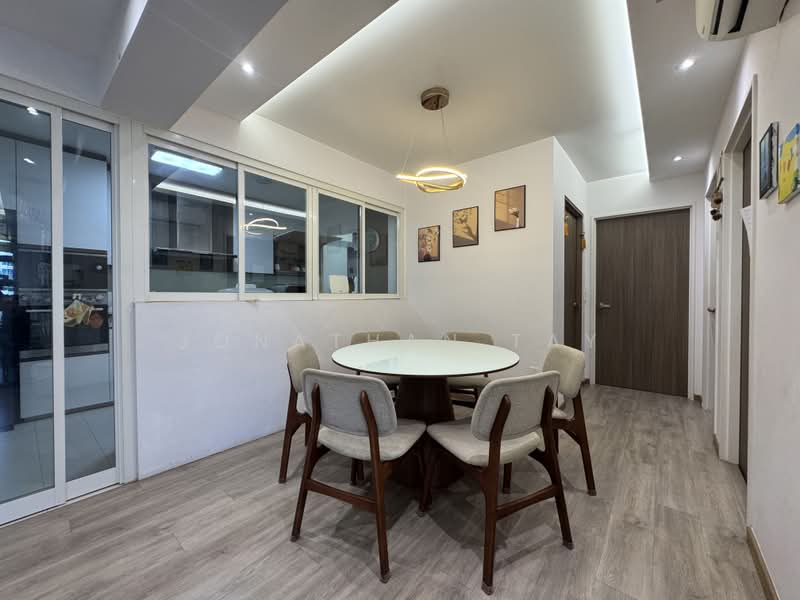 622A Tampines Avenue 12, 622A Tampines Avenue 12, 3 Bedrooms, 1,216 sqft, HDB Flat For Sale, by Jonathan Tay, 500173724 - Dining Room - PropertyGuru.com.sg