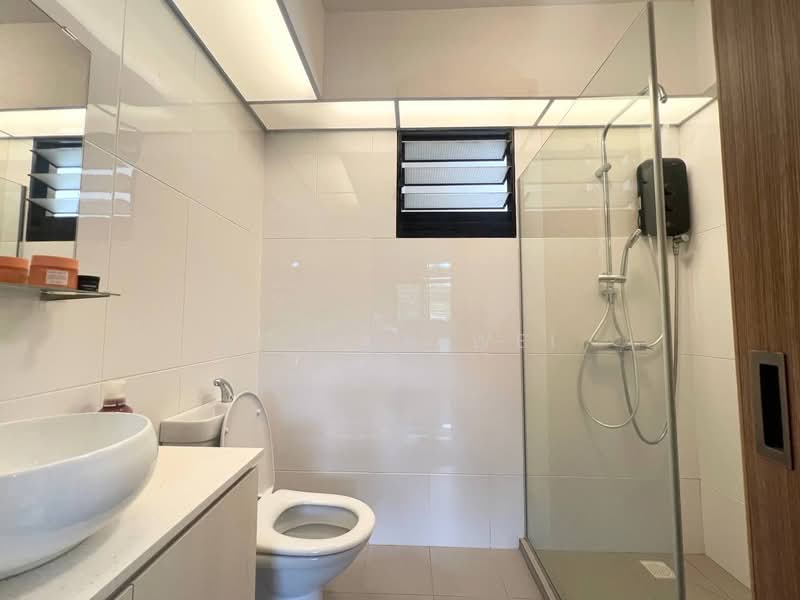 467A Bukit Batok West Avenue 9, 467A Bukit Batok West Avenue 9, 3 Bedrooms, 1,001 sqft, HDB Flat For Sale, by Ng Jun Wei, 500173731 - Bathroom - PropertyGuru.com.sg