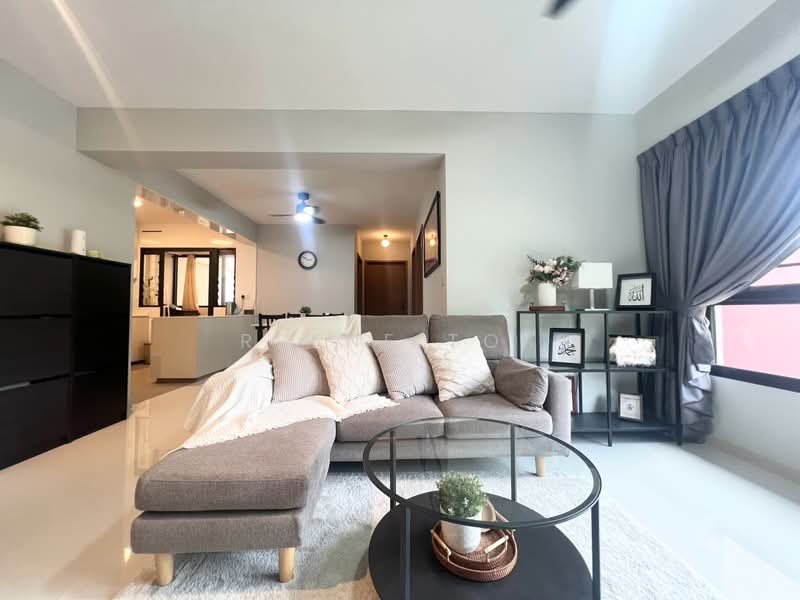 467A Bukit Batok West Avenue 9, 467A Bukit Batok West Avenue 9, 3 Bedrooms, 1,001 sqft, HDB Flat For Sale, by Reene Tok, 500173741 - Living Room - PropertyGuru.com.sg