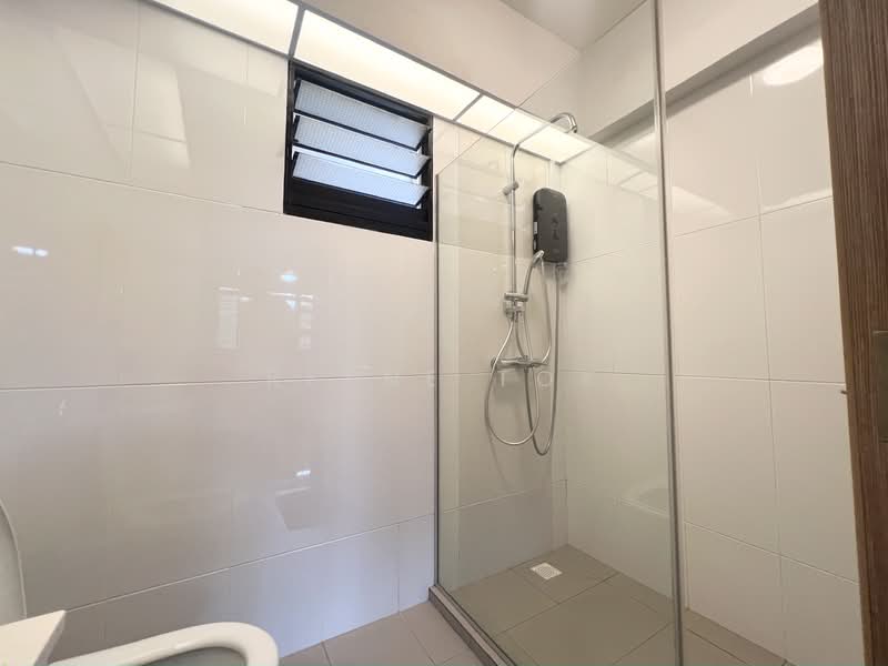 467A Bukit Batok West Avenue 9, 467A Bukit Batok West Avenue 9, 3 Bedrooms, 1,001 sqft, HDB Flat For Sale, by Reene Tok, 500173741 - Bathroom - PropertyGuru.com.sg