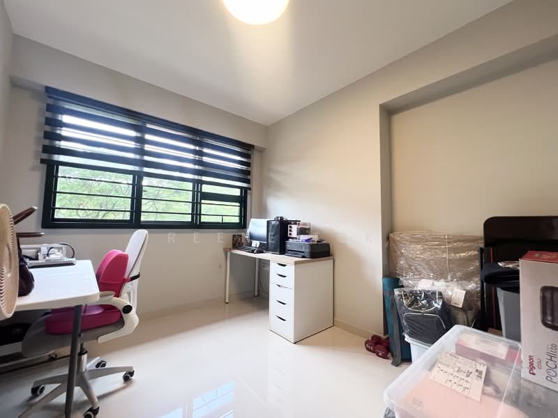 467A Bukit Batok West Avenue 9, 467A Bukit Batok West Avenue 9, 3 Bedrooms, 1,001 sqft, HDB Flat For Sale, by Reene Tok, 500173741 - Study - PropertyGuru.com.sg