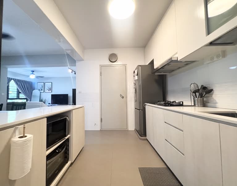467A Bukit Batok West Avenue 9, 467A Bukit Batok West Avenue 9, 3 Bedrooms, 1,001 sqft, HDB Flat For Sale, by Reene Tok, 500173741 - Kitchen - PropertyGuru.com.sg