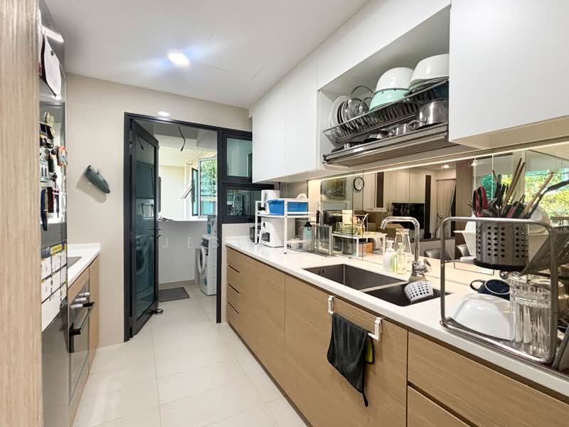 Treasure at Tampines, 1 Tampines Lane, 4 Bedrooms, 1,367 sqft, Condominium For Rent, by Jesley Lim, 500173744 - Kitchen - PropertyGuru.com.sg