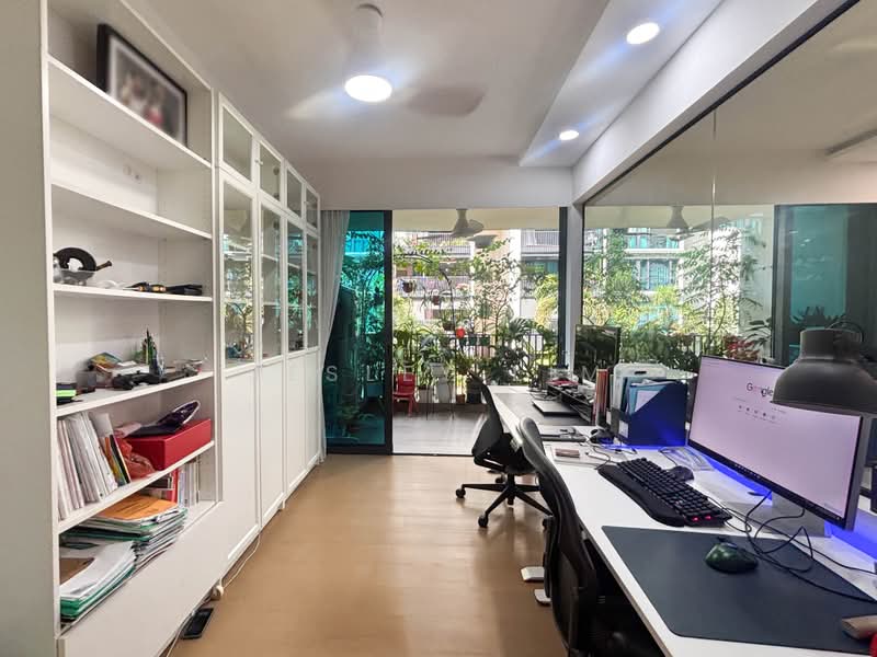 Treasure at Tampines, 1 Tampines Lane, 4 Bedrooms, 1,367 sqft, Condominium For Rent, by Jesley Lim, 500173744 - Study - PropertyGuru.com.sg