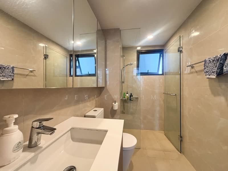 Treasure at Tampines, 1 Tampines Lane, 4 Bedrooms, 1,367 sqft, Condominium For Rent, by Jesley Lim, 500173744 - Bathroom - PropertyGuru.com.sg