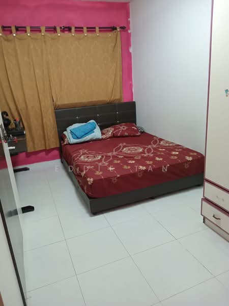 914 Jurong West Street 91, 914 Jurong West Street 91, 3 Bedrooms, 1,119 sqft, HDB Flat For Sale, by Eddie Tan, 500173750 - Bedroom - PropertyGuru.com.sg