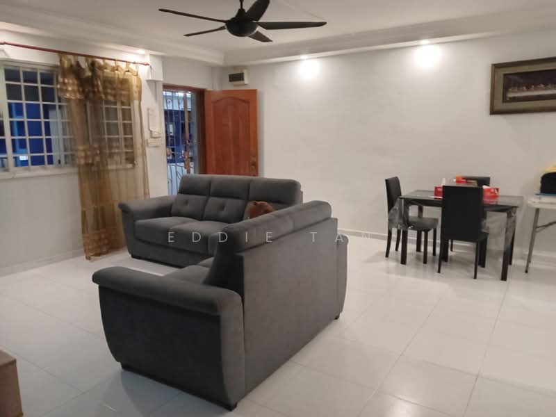 914 Jurong West Street 91, 914 Jurong West Street 91, 3 Bedrooms, 1,119 sqft, HDB Flat For Sale, by Eddie Tan, 500173750 - Living Room - PropertyGuru.com.sg