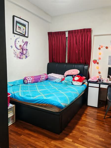 Regent Park, , 2 Bedrooms, 965 sqft, Condominium For Rent, by Lorina Liu, 500173752 - Bedroom - PropertyGuru.com.sg