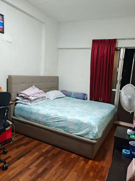 Regent Park, , 2 Bedrooms, 965 sqft, Condominium For Rent, by Lorina Liu, 500173752 - Bedroom - PropertyGuru.com.sg