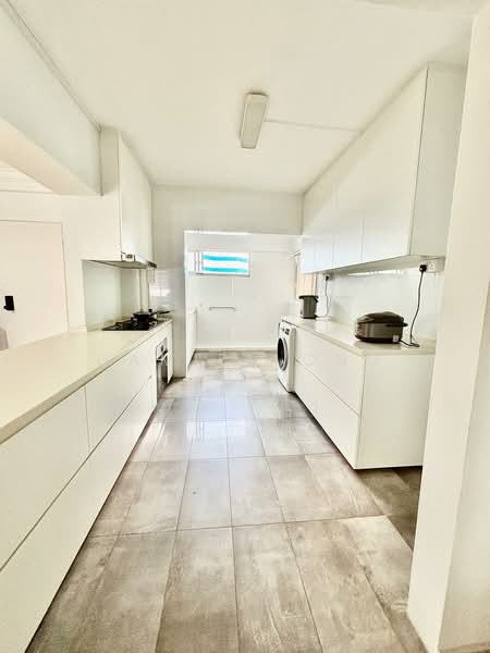 317 Sembawang Vista, 317 Sembawang Vista, 3 Bedrooms, 1,313 sqft, HDB Flat For Sale, by Damien Ong, 500173769 - Kitchen - PropertyGuru.com.sg